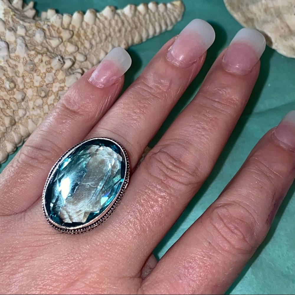 Light Blue Topaz statement ring - Picture 2 of 6